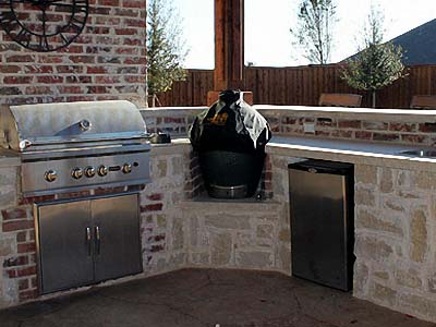 Outdoor Kitchens