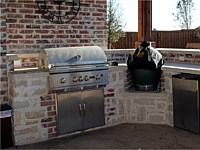 Outdoor Kitchens